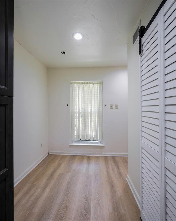 2946 Woodcroft Circle, Carrollton, TX 75006