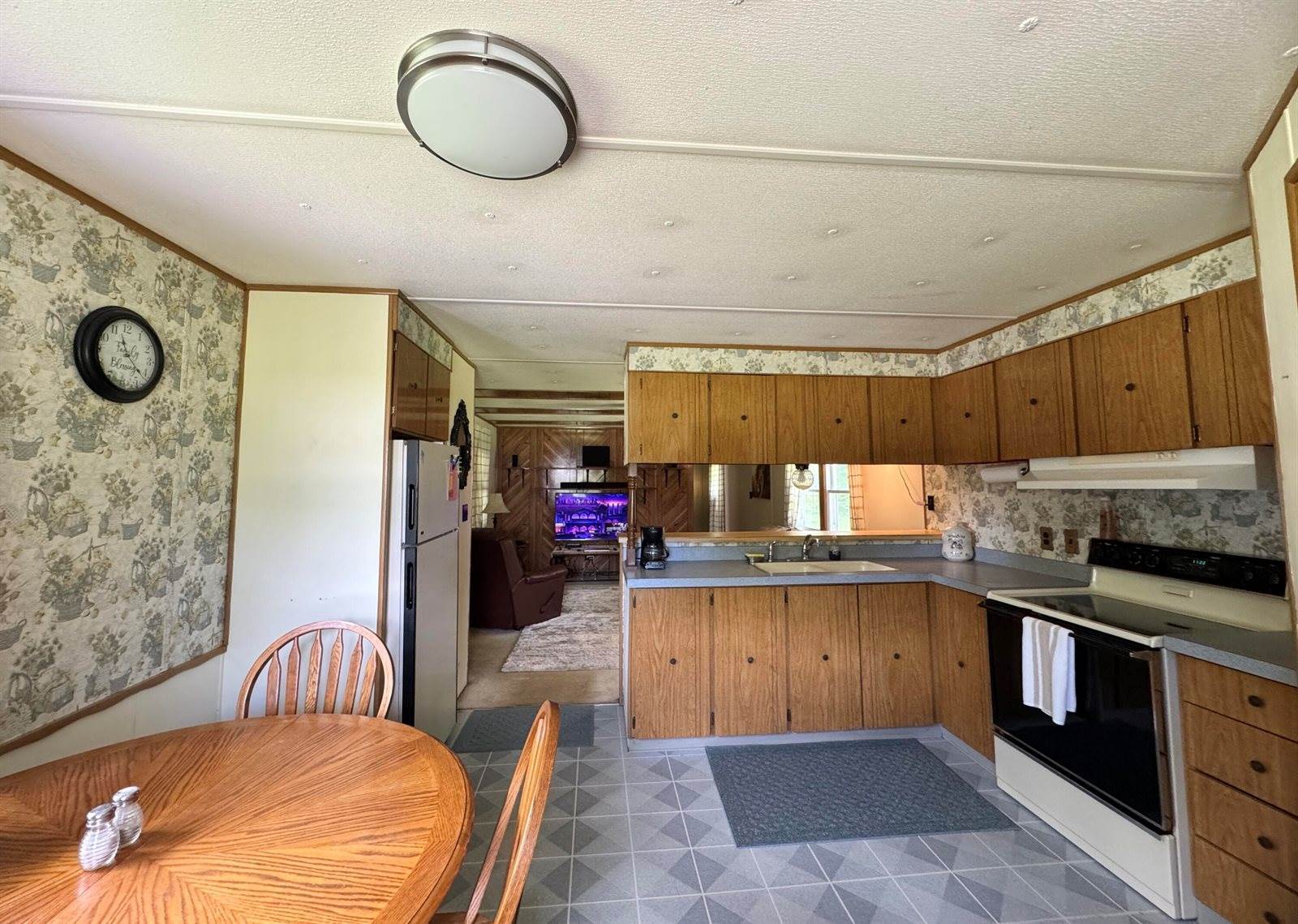 608 Abbott Road, Winslow, ME 04901