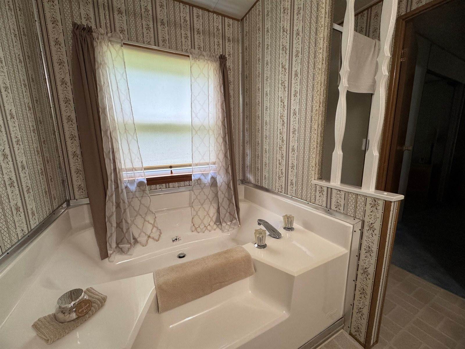 608 Abbott Road, Winslow, ME 04901