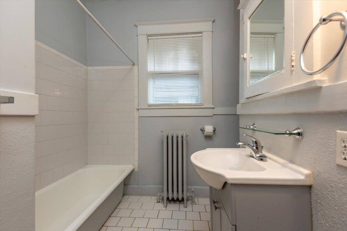 2376 Parkway, Memphis, TN 38112