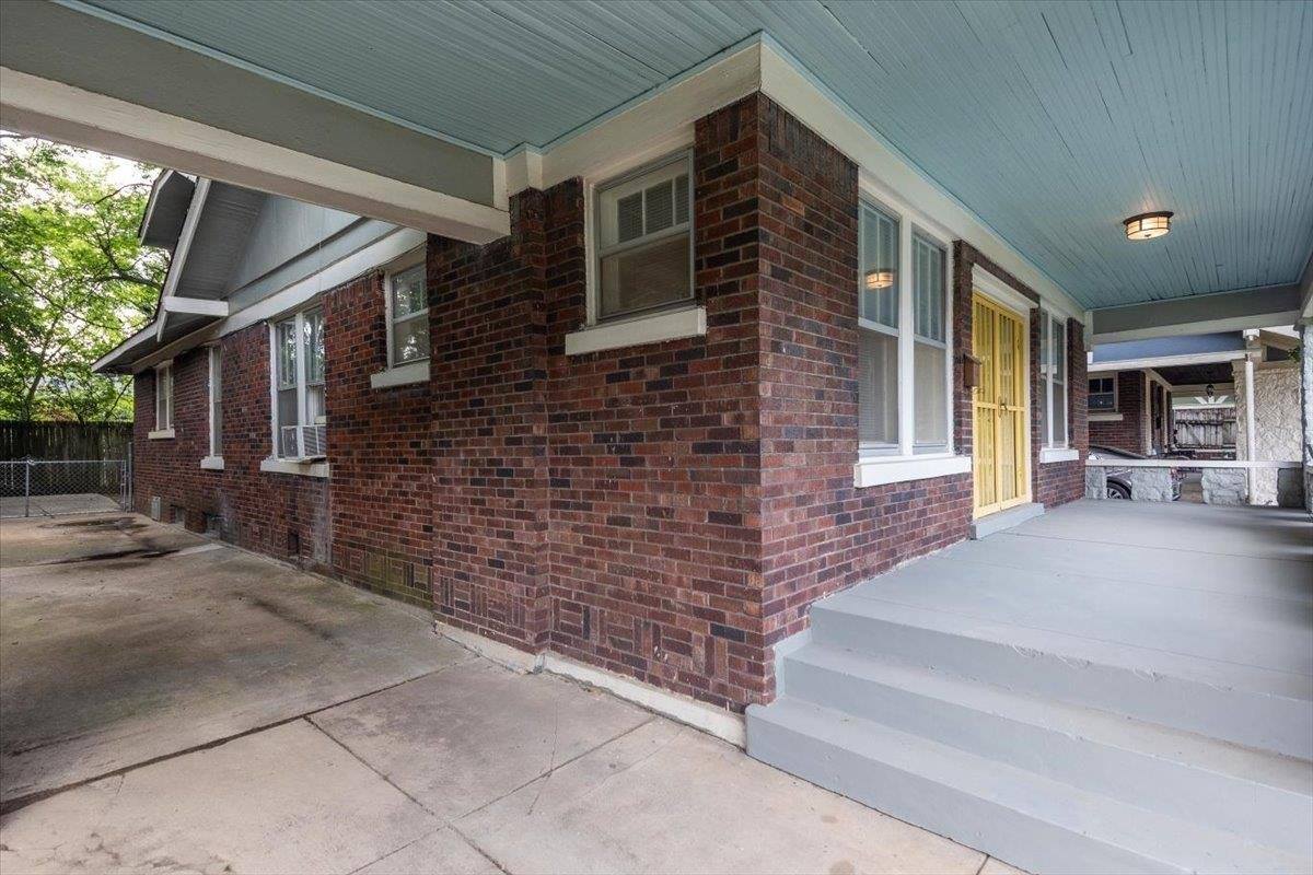 2376 Parkway, Memphis, TN 38112