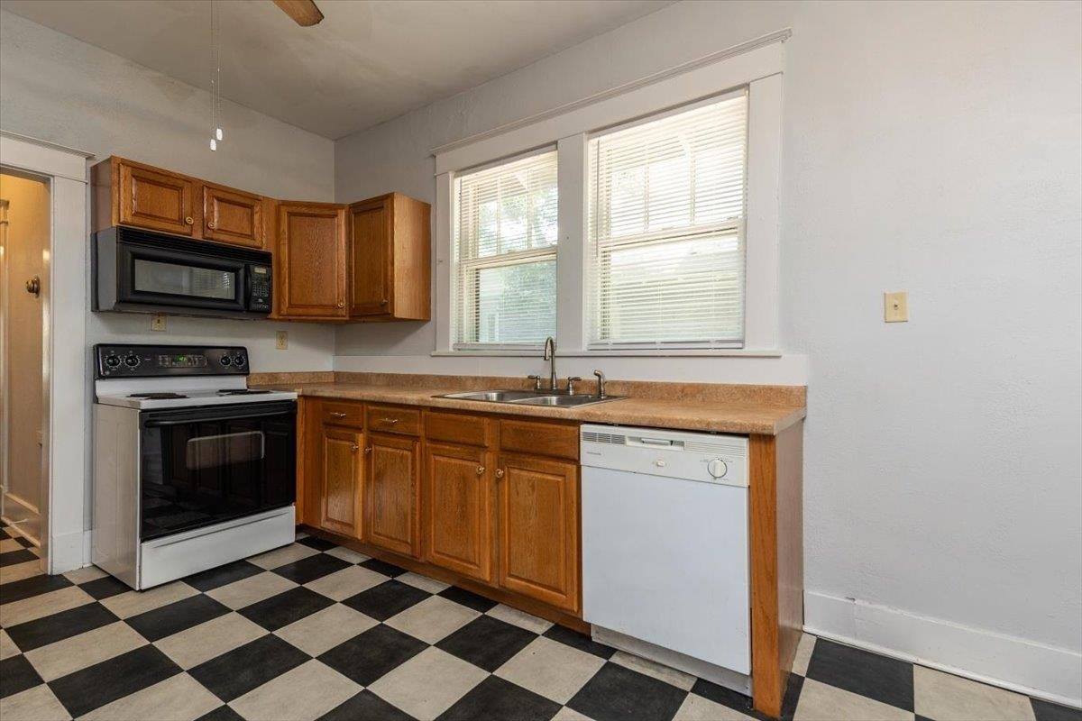 2376 Parkway, Memphis, TN 38112