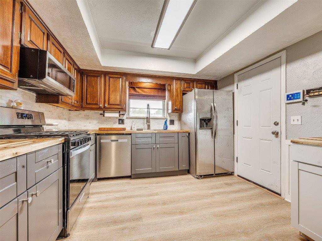 108 South Bouziden Drive, Moore, OK 73160