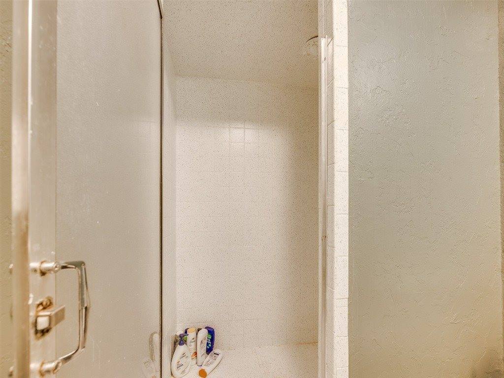 108 South Bouziden Drive, Moore, OK 73160