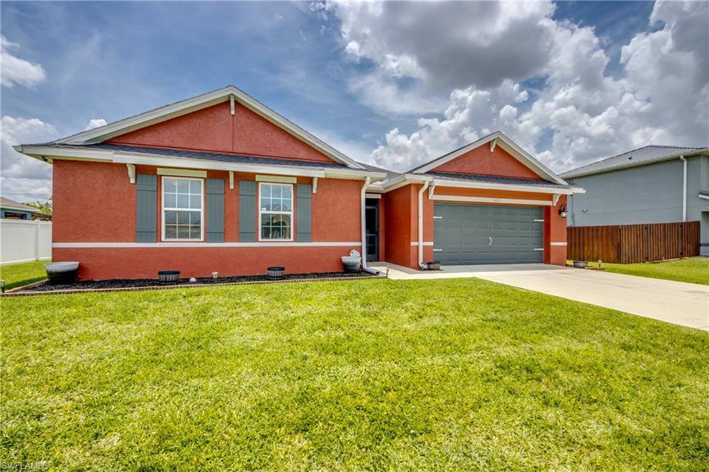 1817 SW 3rd Ave, Cape Coral, FL 33991