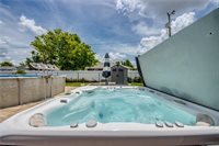 1817 SW 3rd Ave, Cape Coral, FL 33991