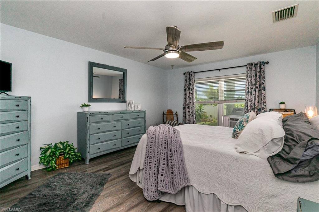 104 NW 11th St, Cape Coral, FL 33993