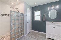 104 NW 11th St, Cape Coral, FL 33993