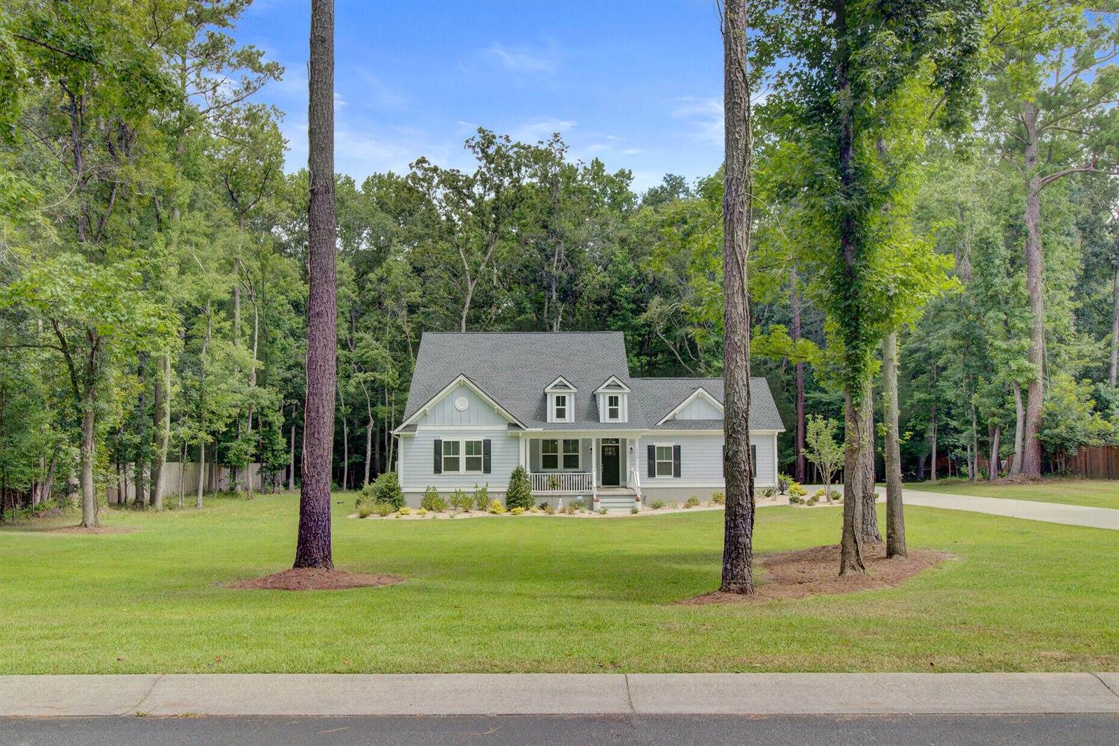 1036 Willington Drive, Ridgeville, SC 29472