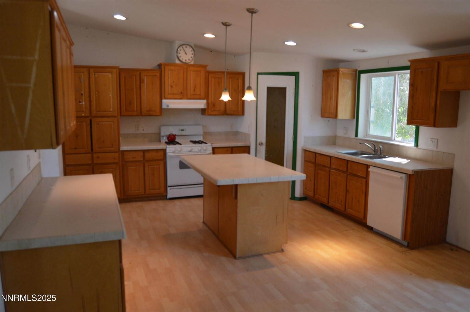 255 Elm Street, Gerlach, NV 89412