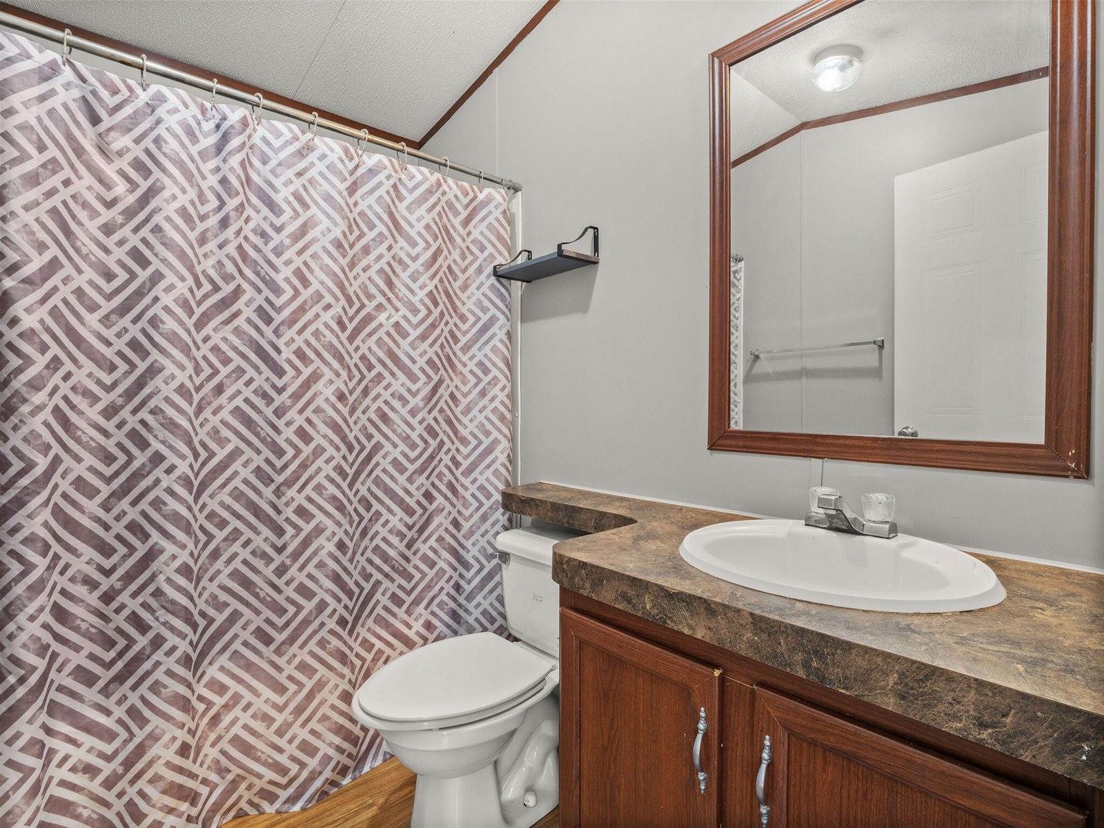 7890 LA-8, Leesville, LA 71446