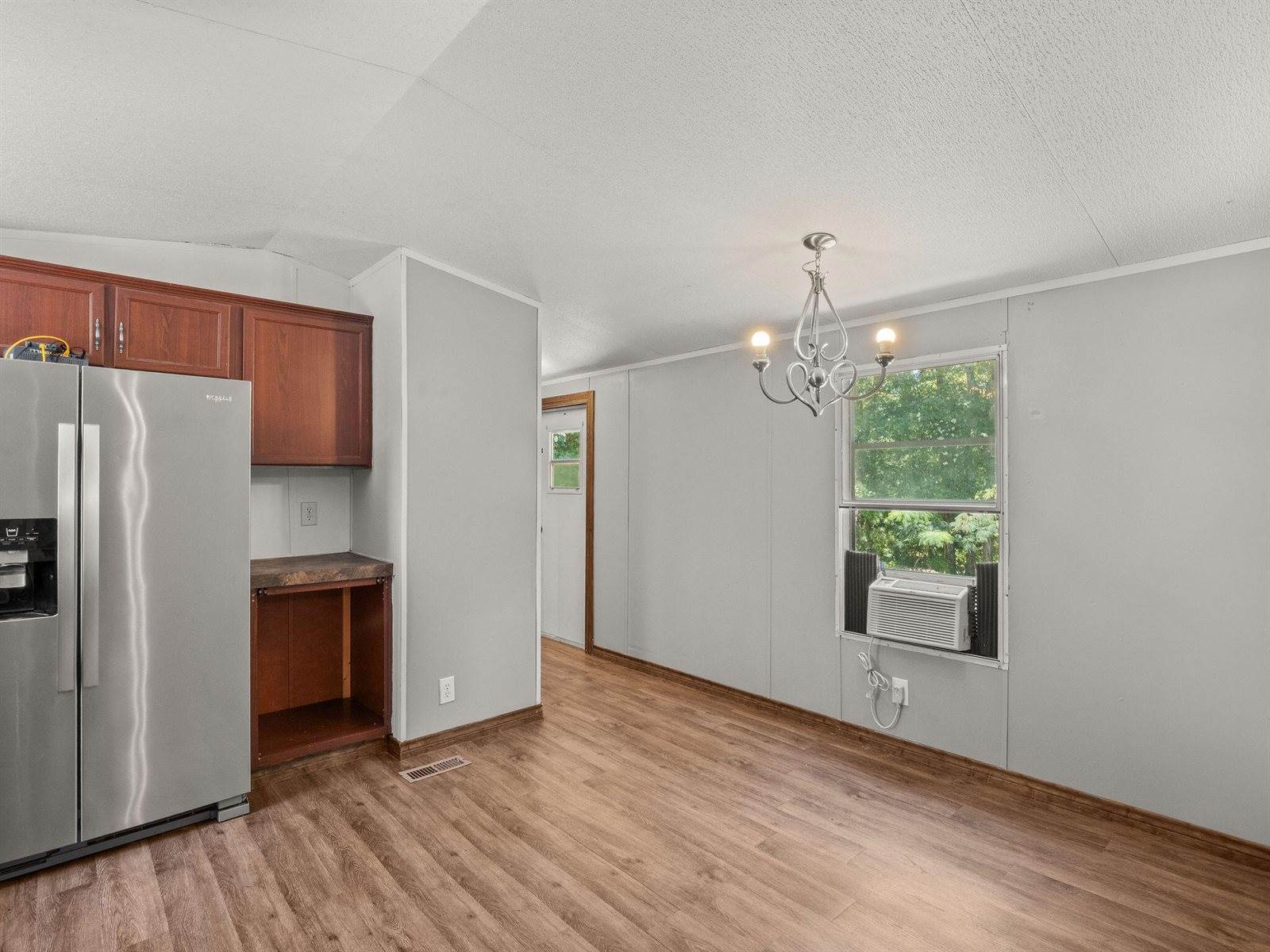 7890 LA-8, Leesville, LA 71446