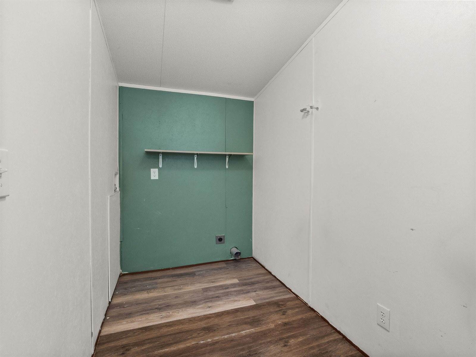 7890 LA-8, Leesville, LA 71446