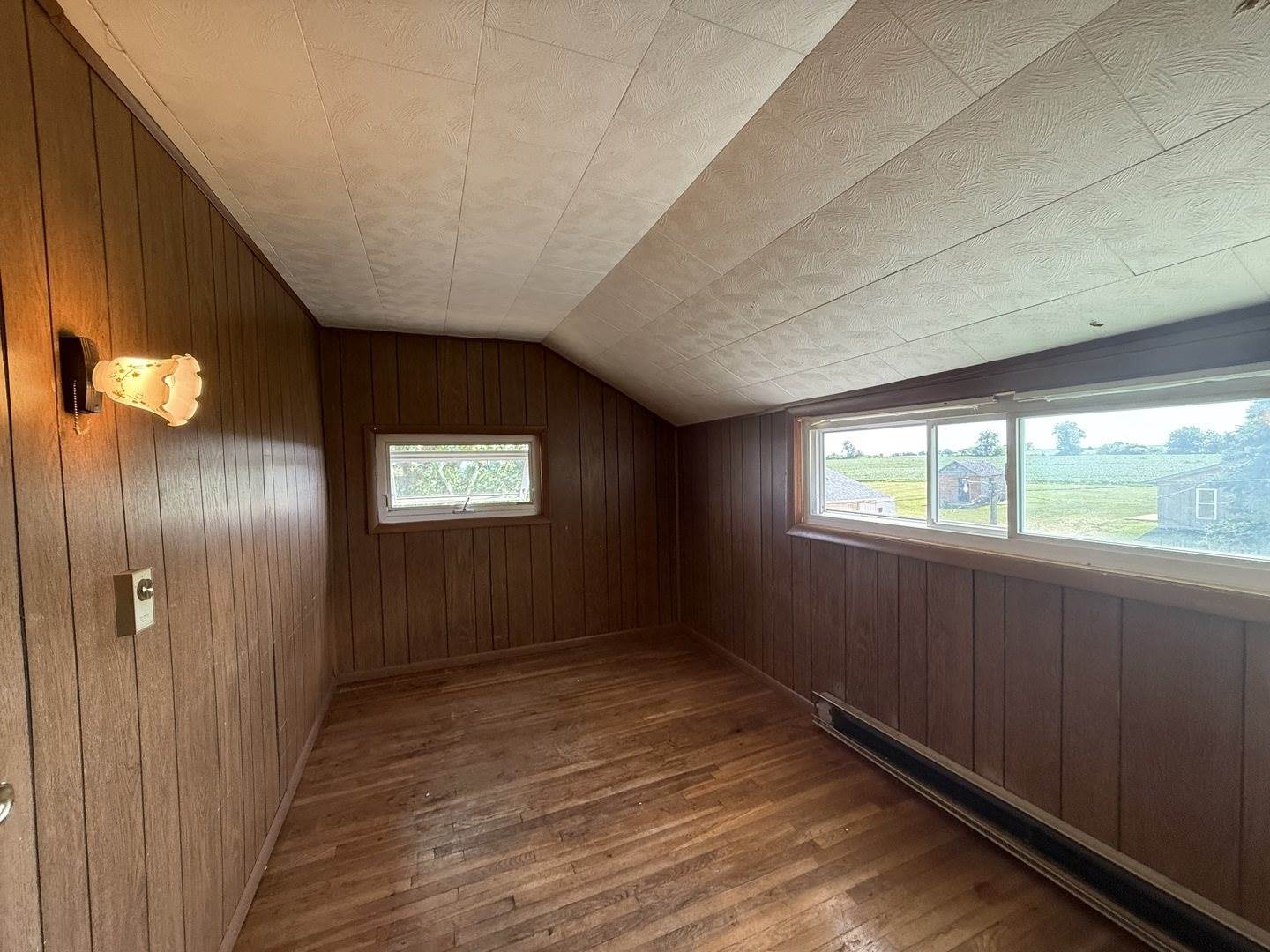 3971 East Rock Grove Road, Orangeville, IL 61060