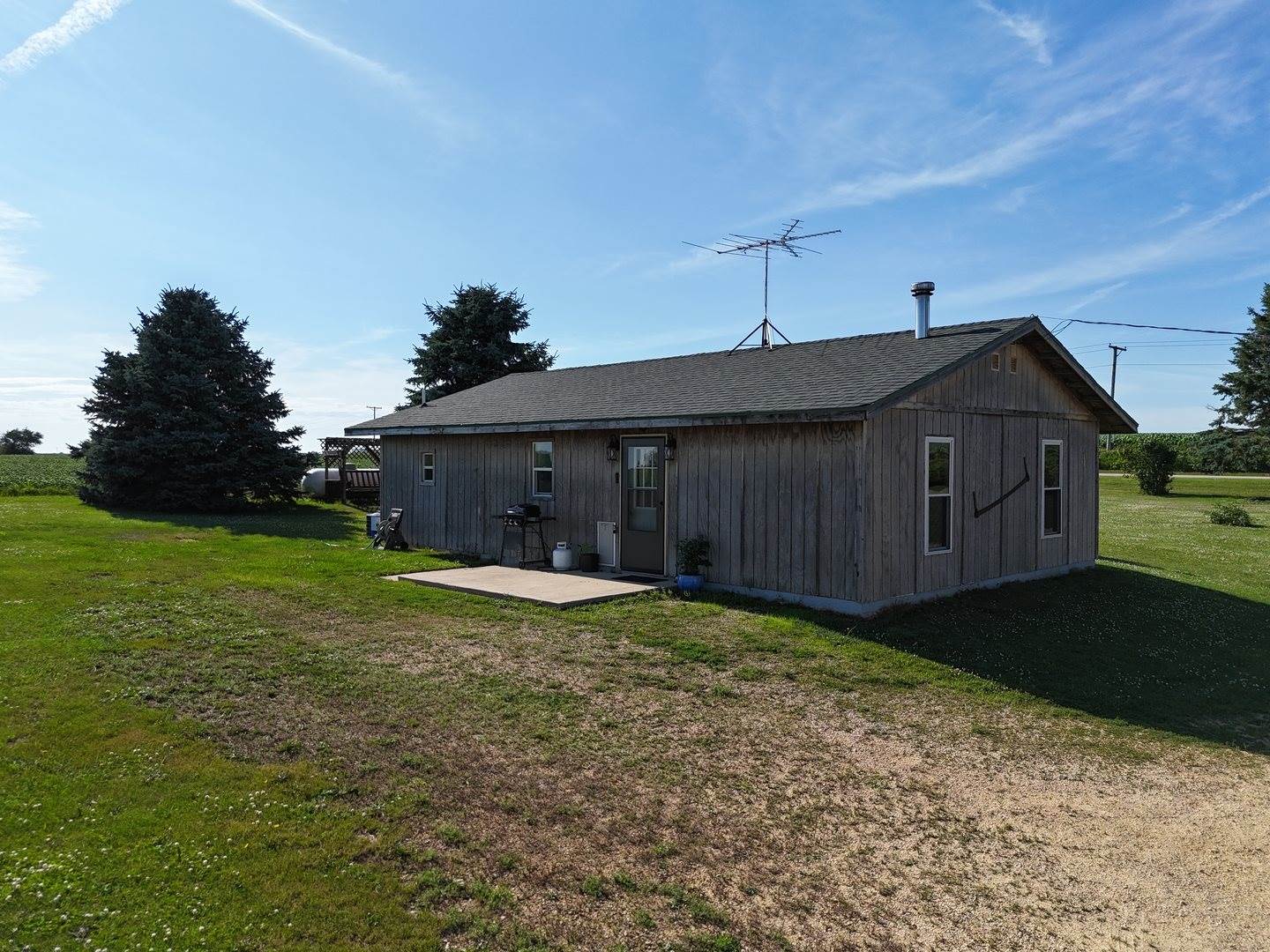 3971 East Rock Grove Road, Orangeville, IL 61060