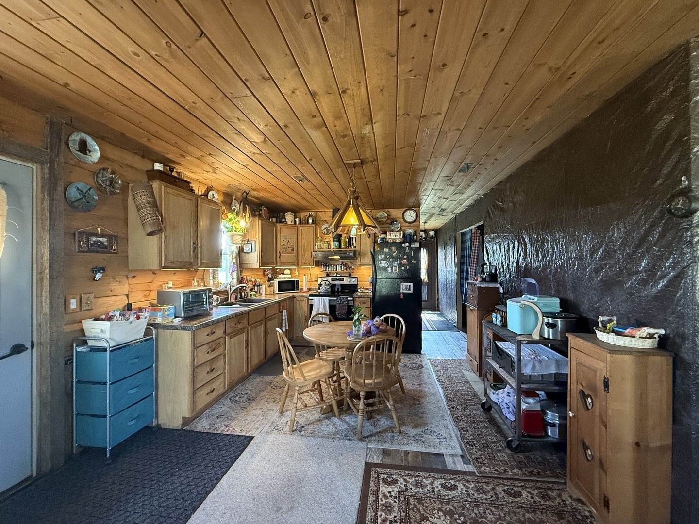 3971 East Rock Grove Road, Orangeville, IL 61060