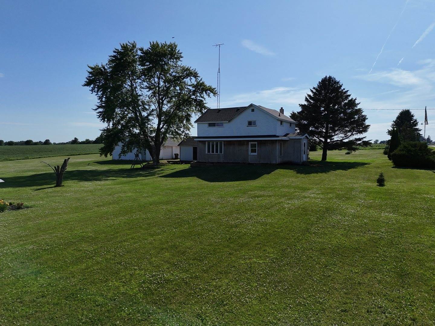 3971 East Rock Grove Road, Orangeville, IL 61060