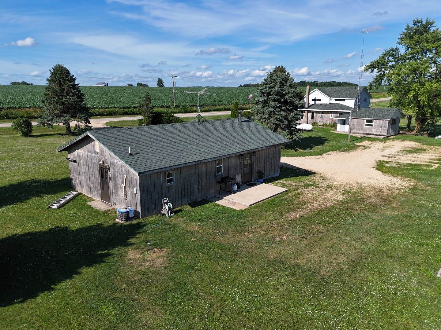 3971 East Rock Grove Road, Orangeville, IL 61060