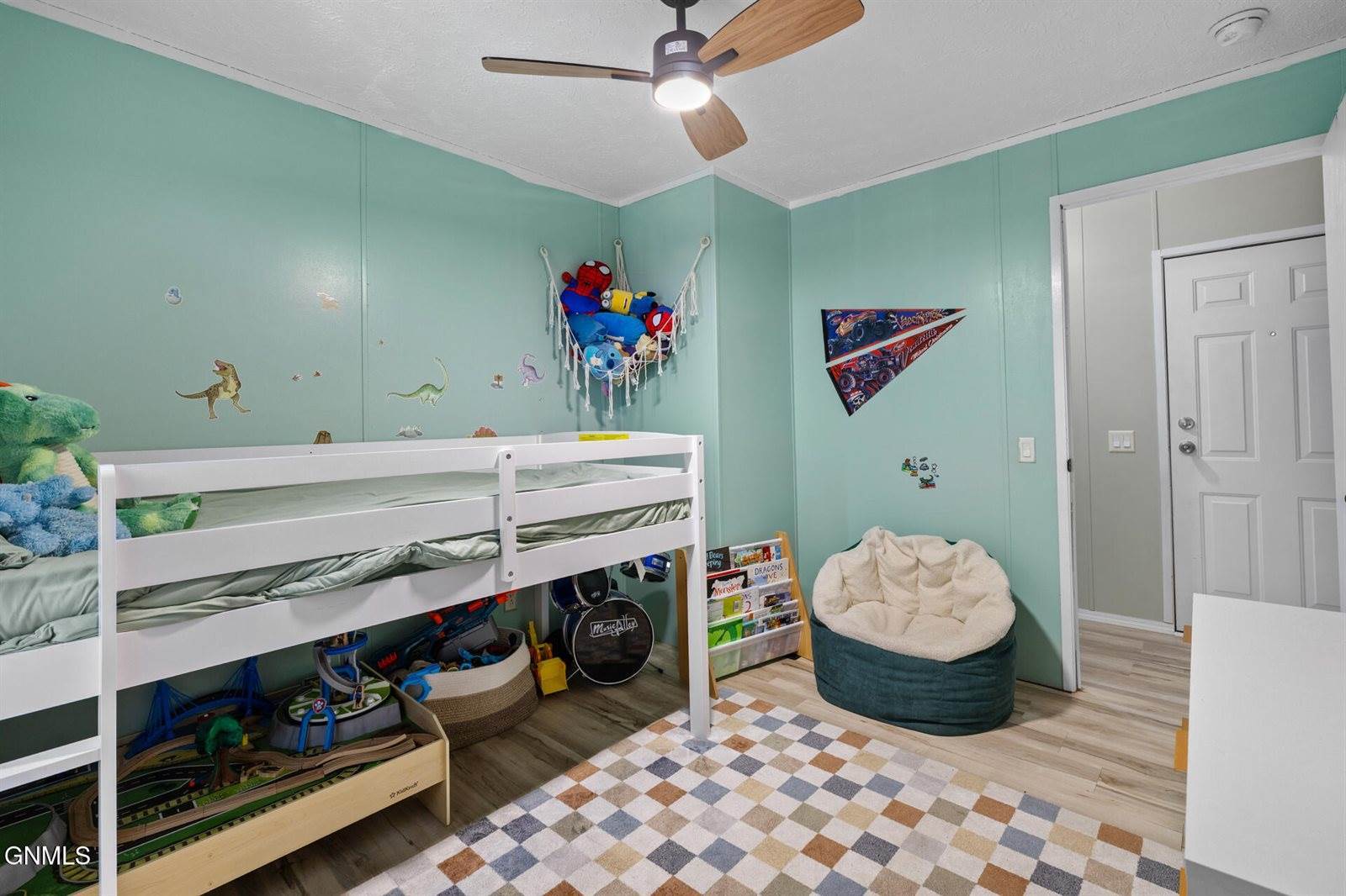 35244 County Road 121c, Sidney, MT 59270