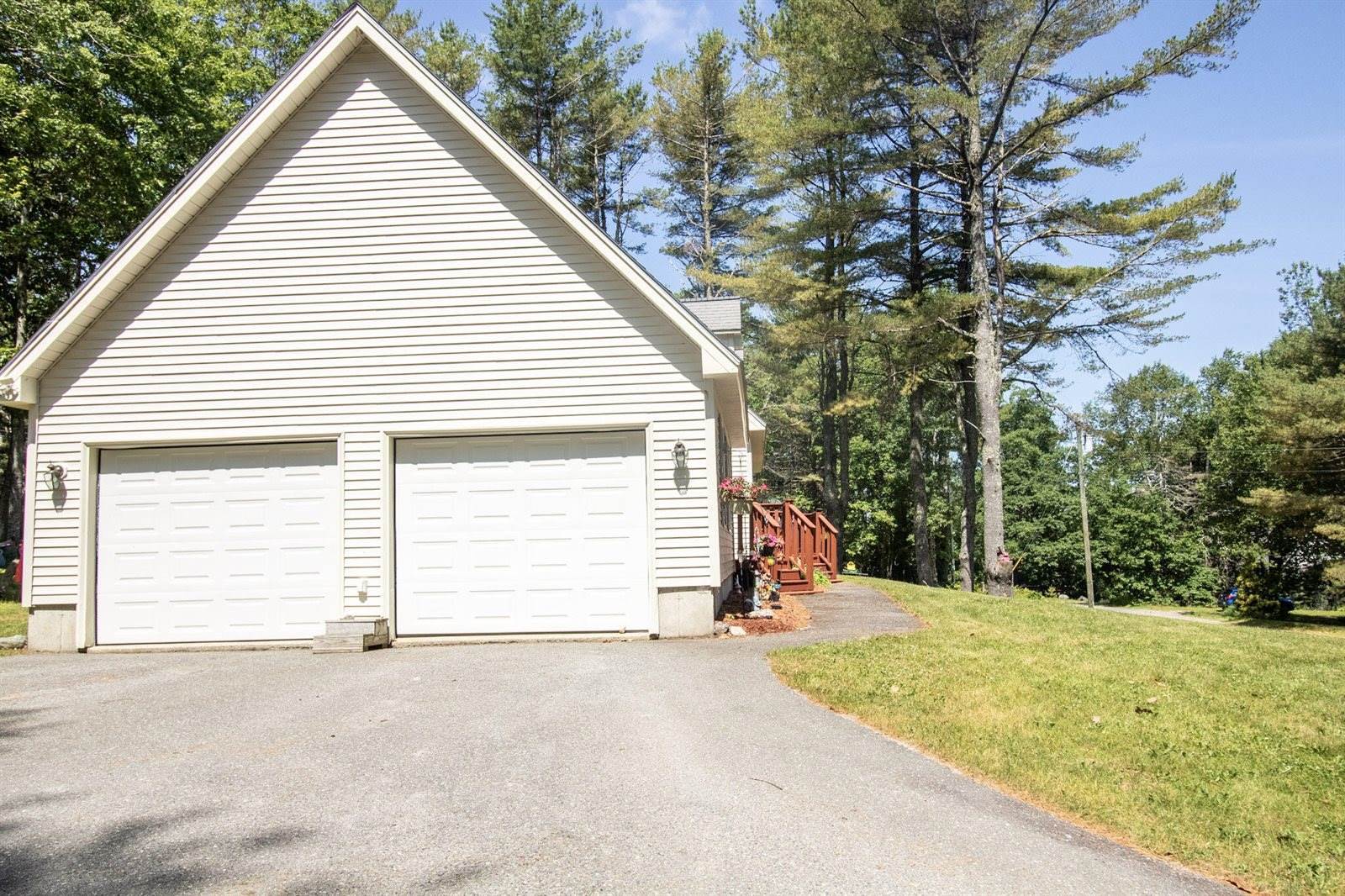 9 Gladwick Way, Ellsworth, ME 04605