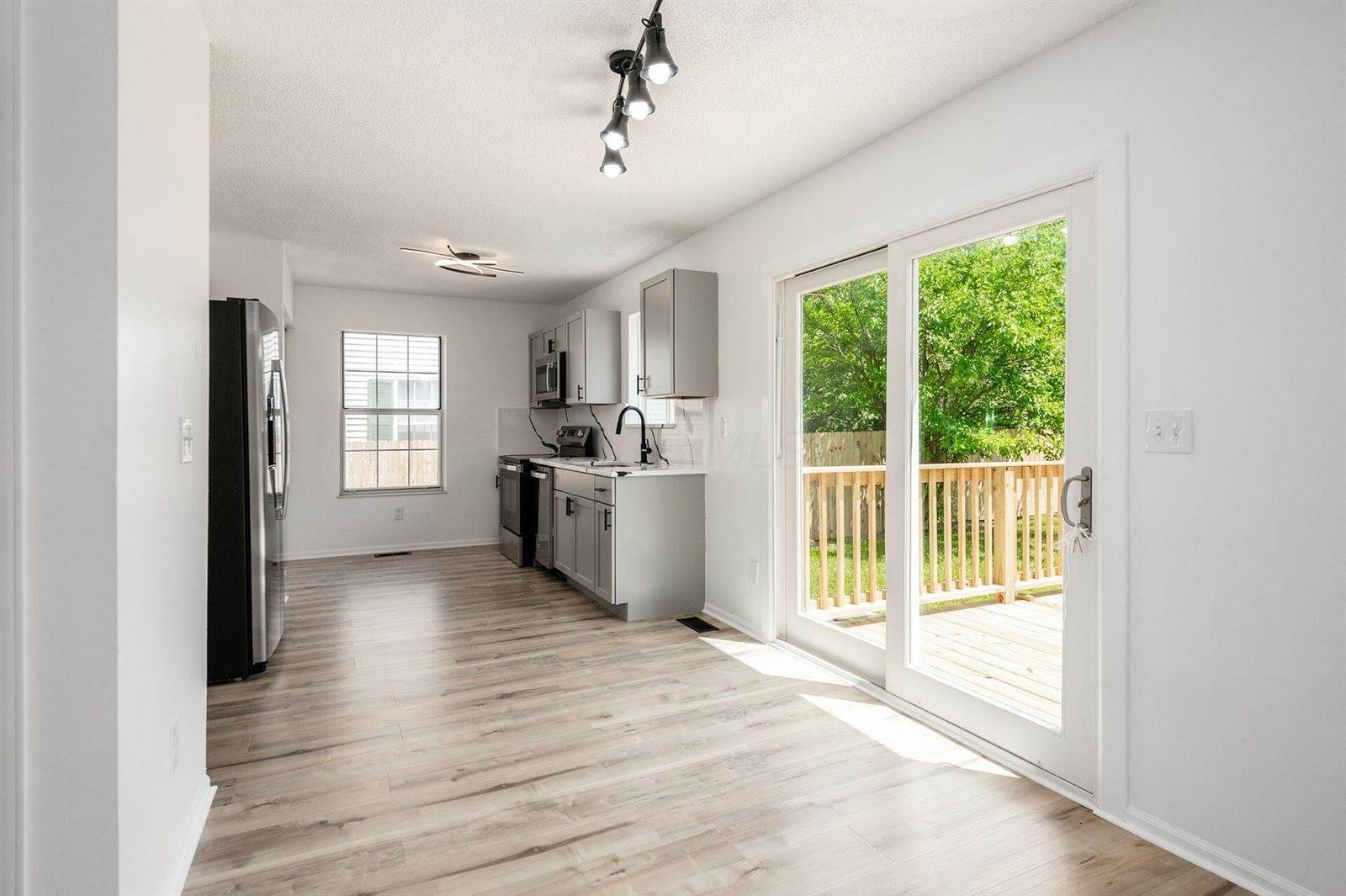 5983 Cape Coral Lane, Hilliard, OH 43026