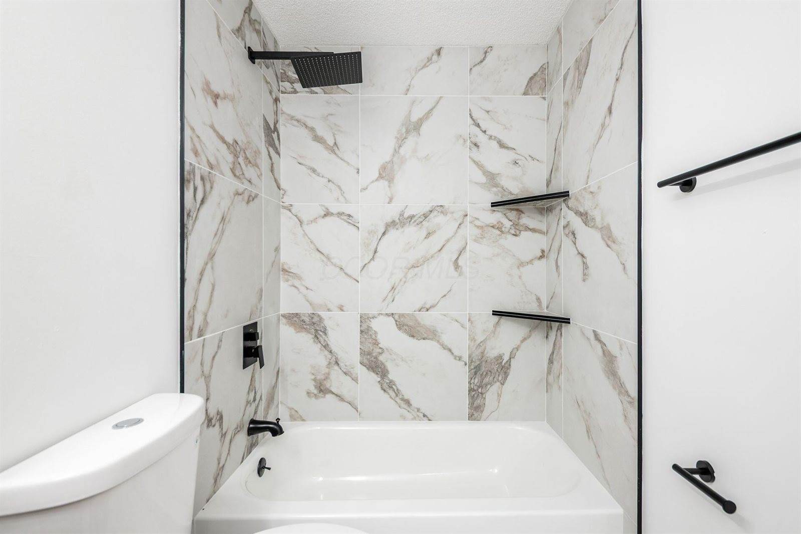 5983 Cape Coral Lane, Hilliard, OH 43026