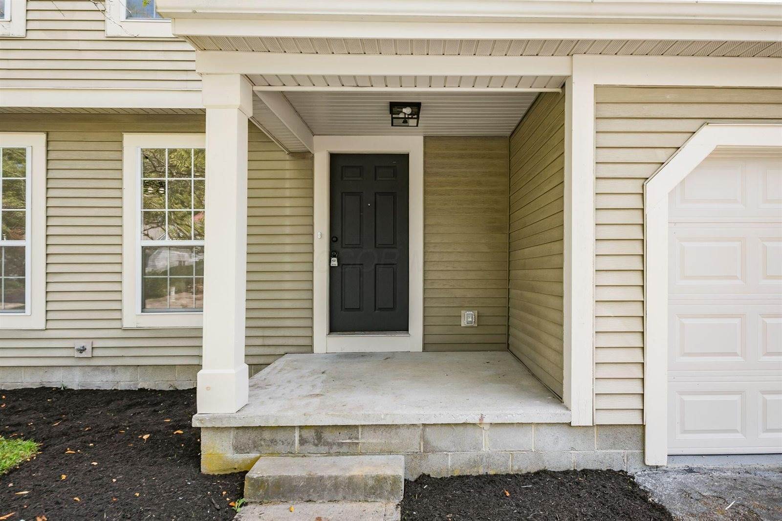 5983 Cape Coral Lane, Hilliard, OH 43026