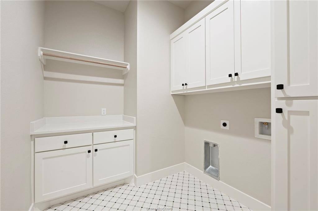 2328 Terrapin Trail, College Station, TX 77845