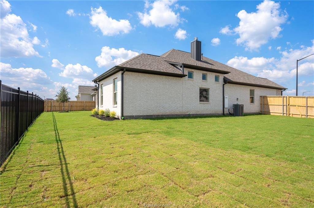 2328 Terrapin Trail, College Station, TX 77845