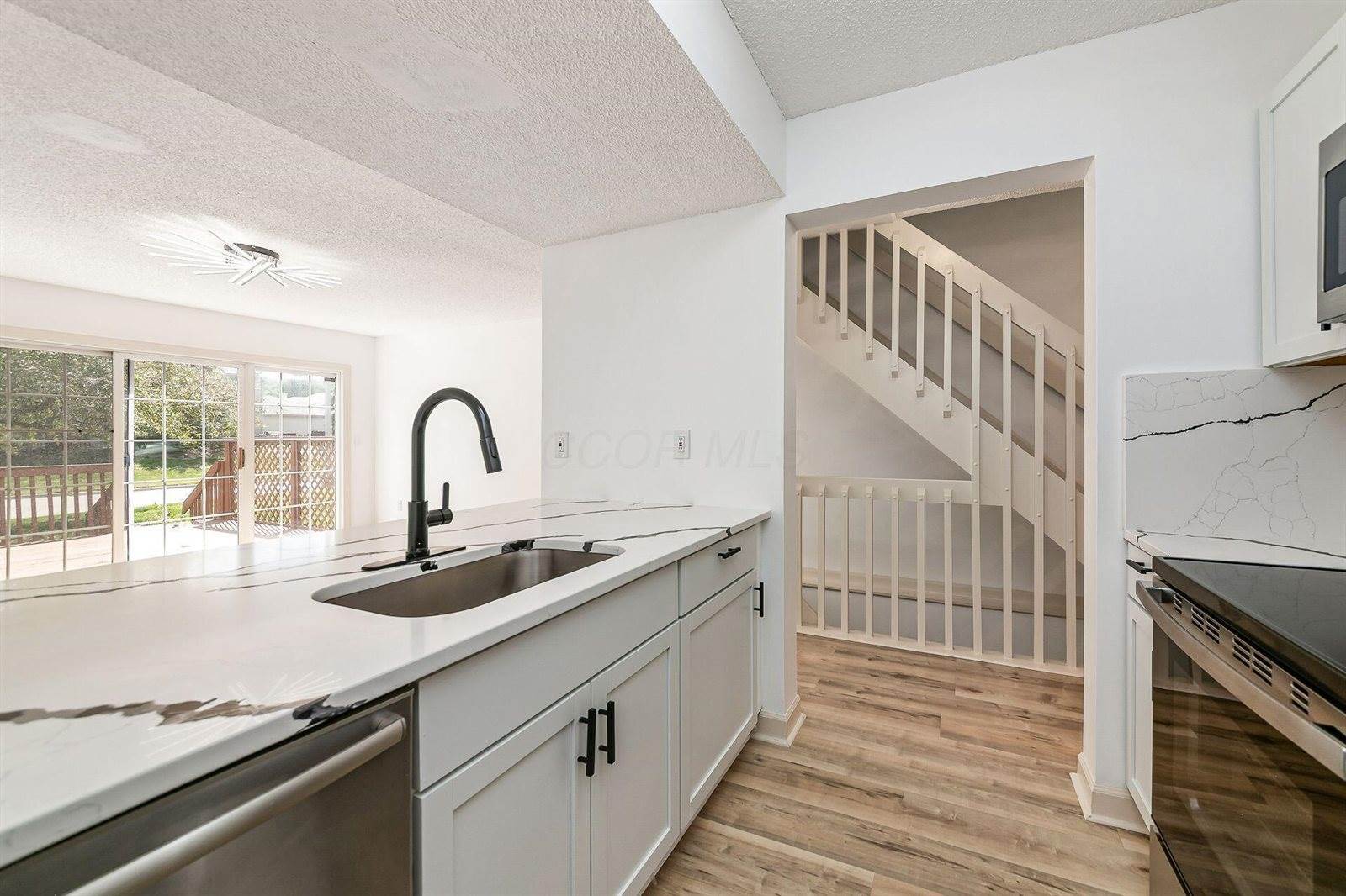 5641 Everbrook Drive, Hilliard, OH 43026