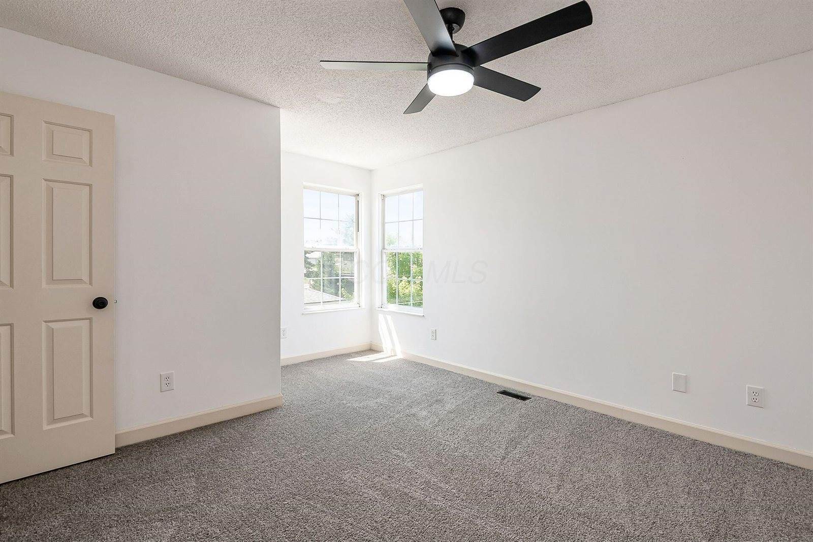 5641 Everbrook Drive, Hilliard, OH 43026