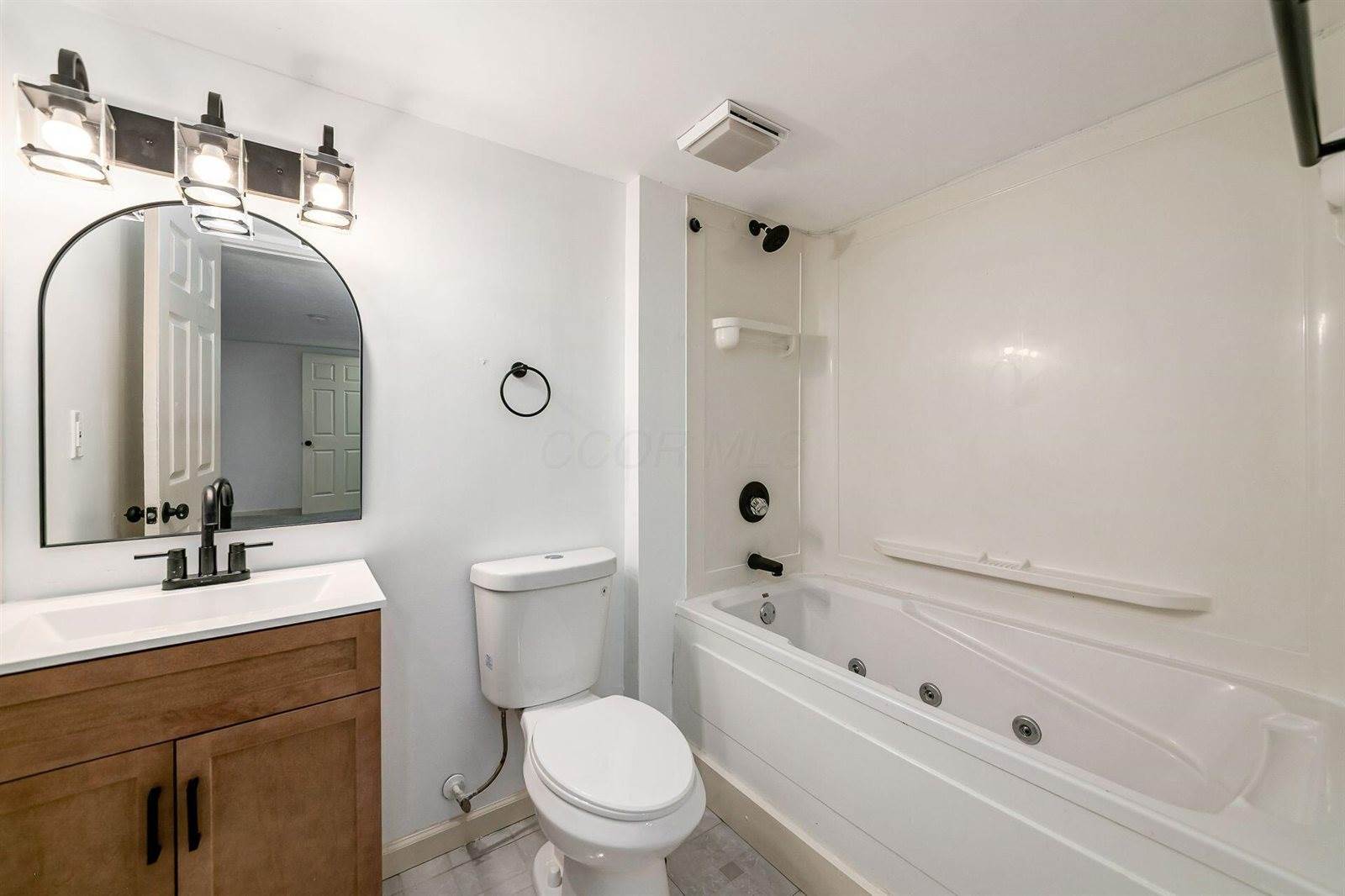 5641 Everbrook Drive, Hilliard, OH 43026