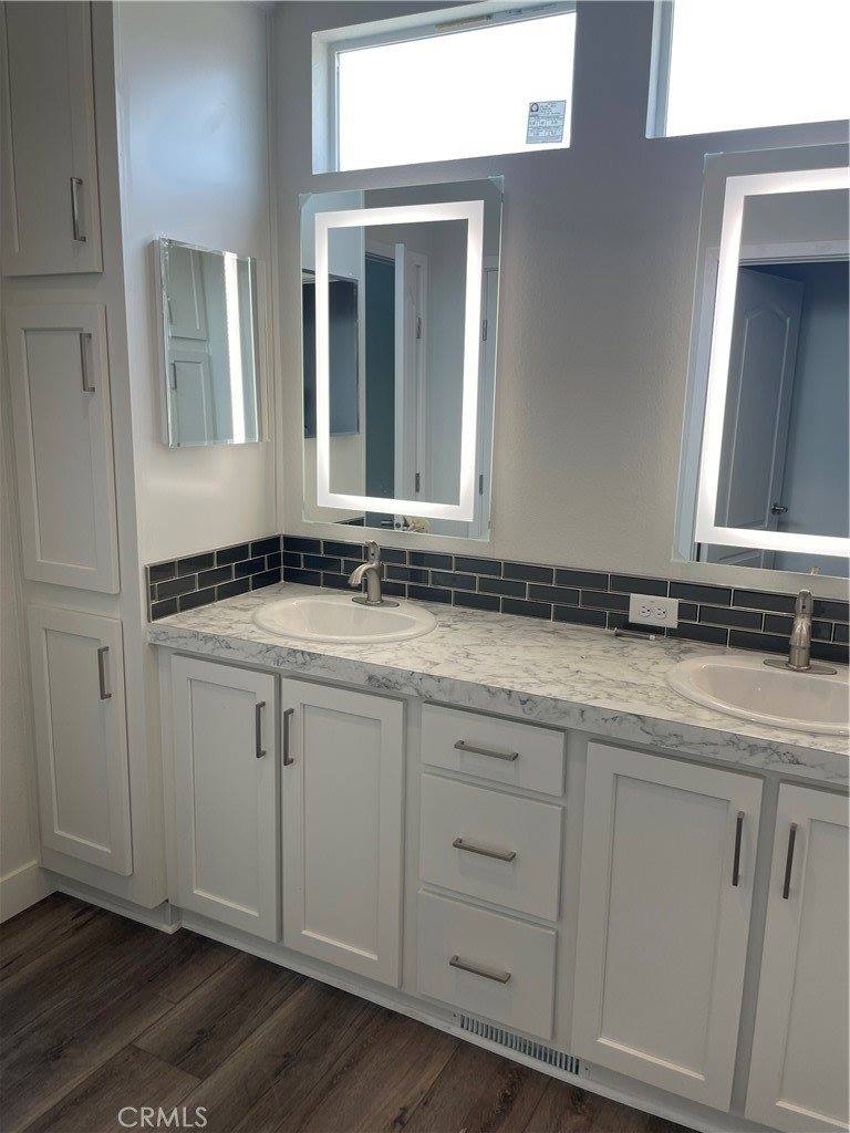 4095 Fruit Street, La Verne, CA 91750