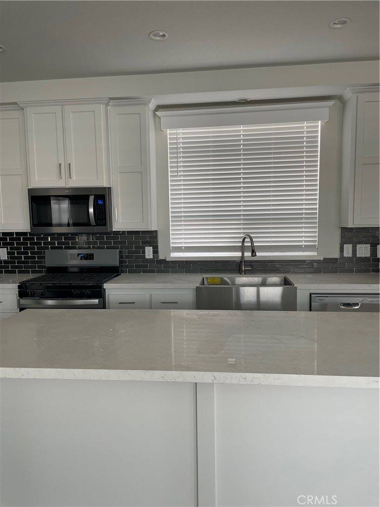 4095 Fruit Street, La Verne, CA 91750