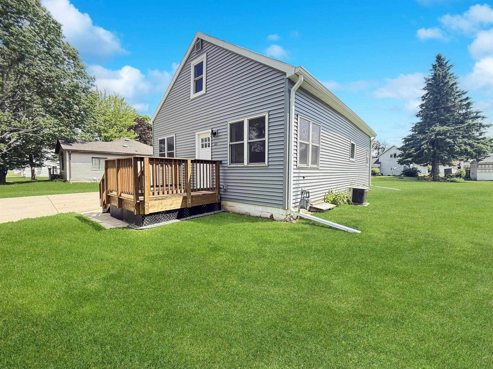 203 W Mill Street, Spencer, WI 54479