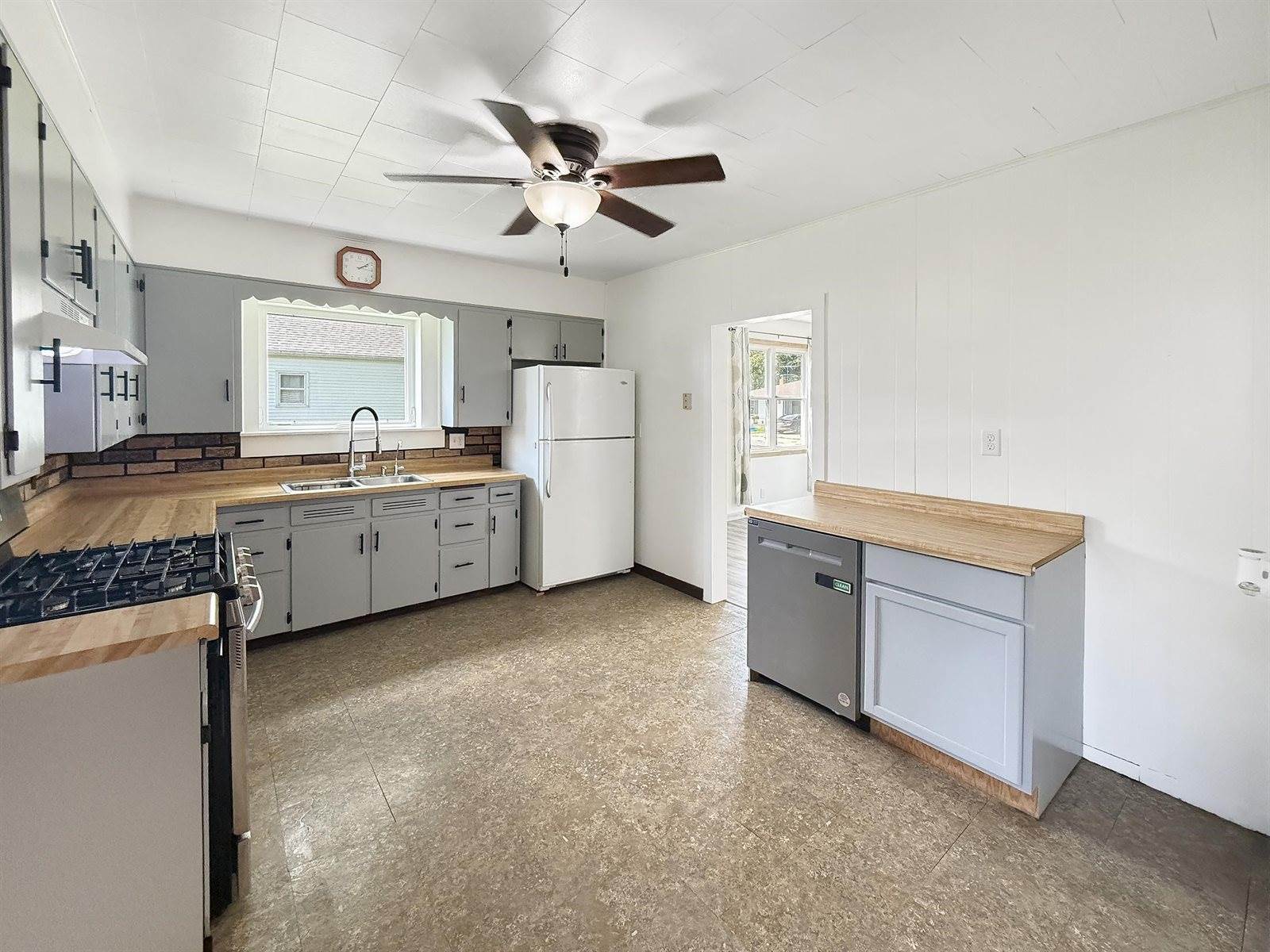 203 W Mill Street, Spencer, WI 54479