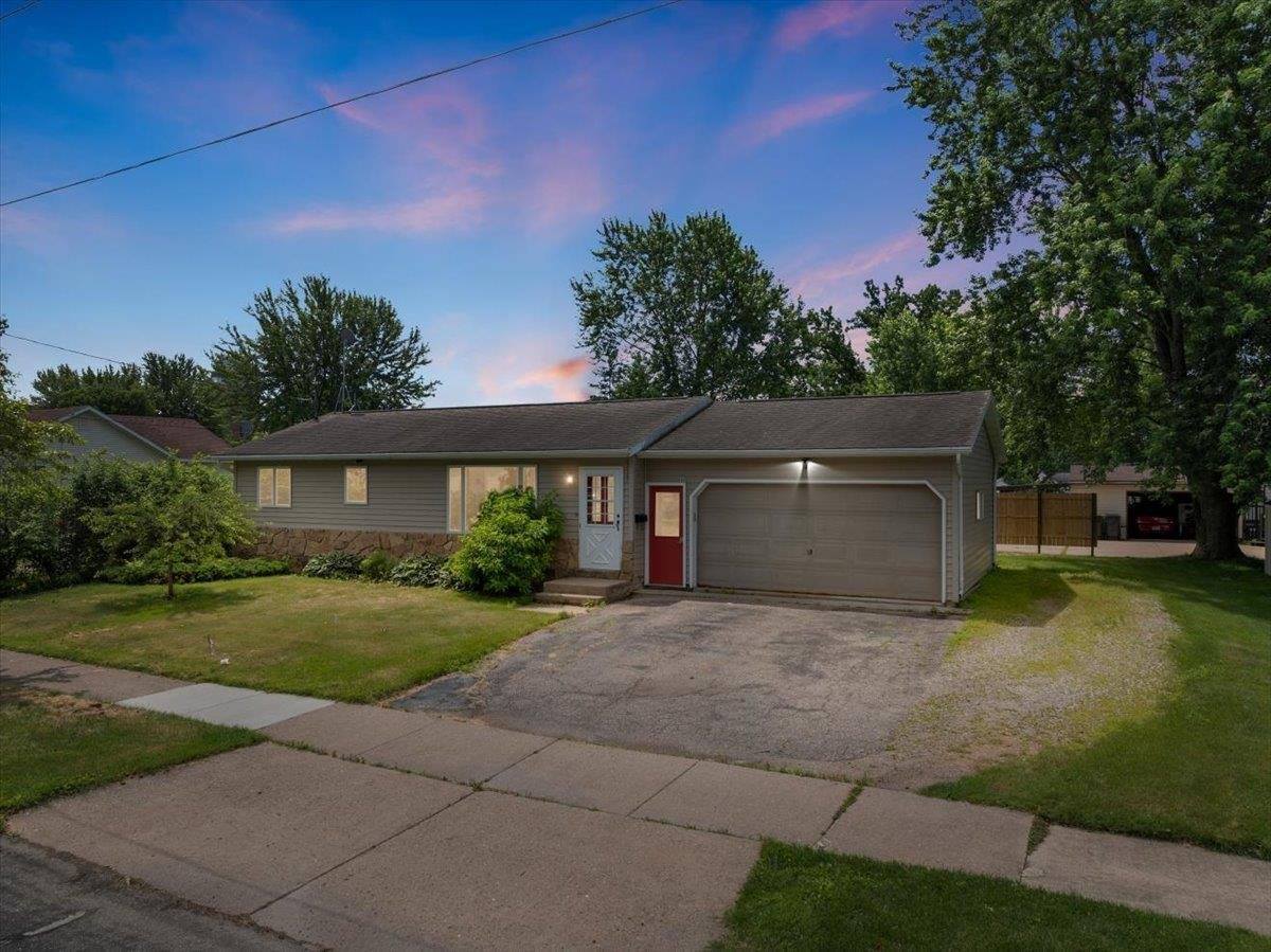 804 E 5th Street, Marshfield, WI 54449