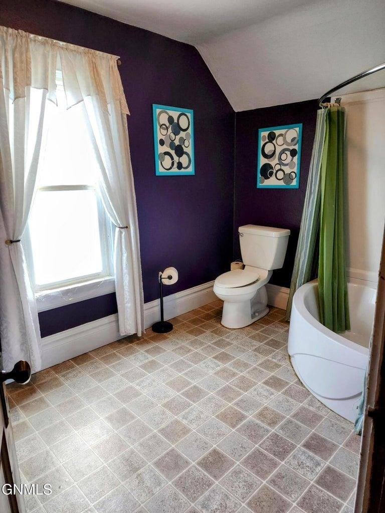 9613 County Road 47, Bottineau, ND 58318