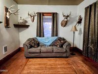 9613 County Road 47, Bottineau, ND 58318