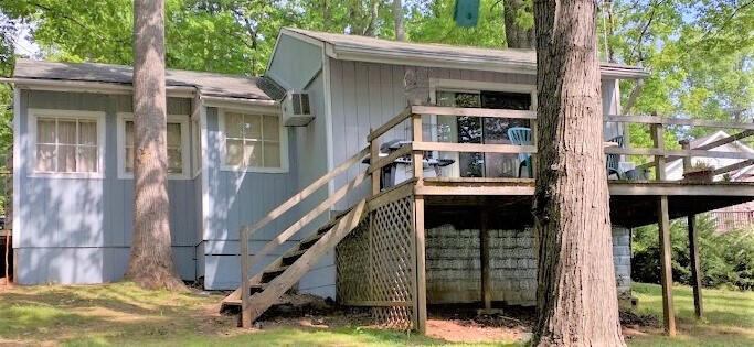 3097 Skyway Dr, Moneta, VA 24121