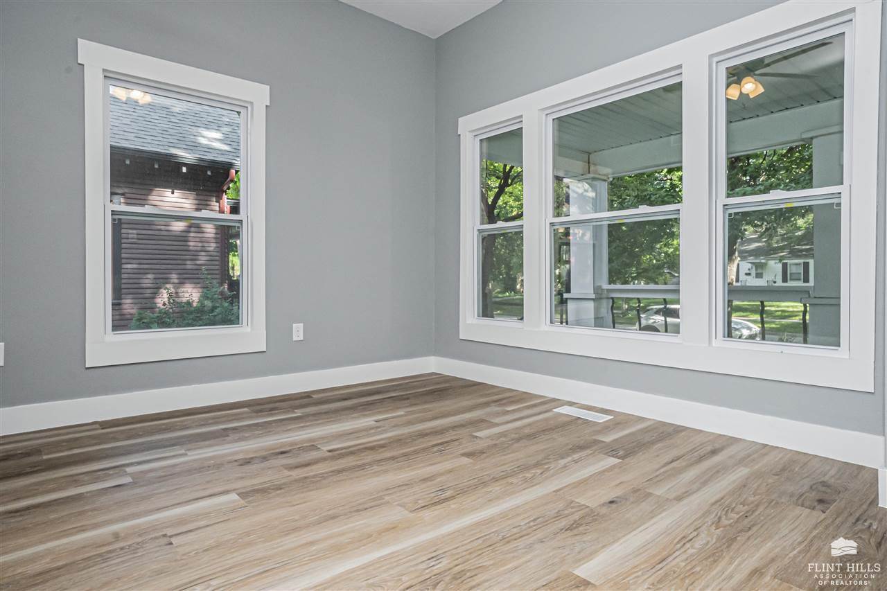 419 Kearney Street, Manhattan, KS 66502