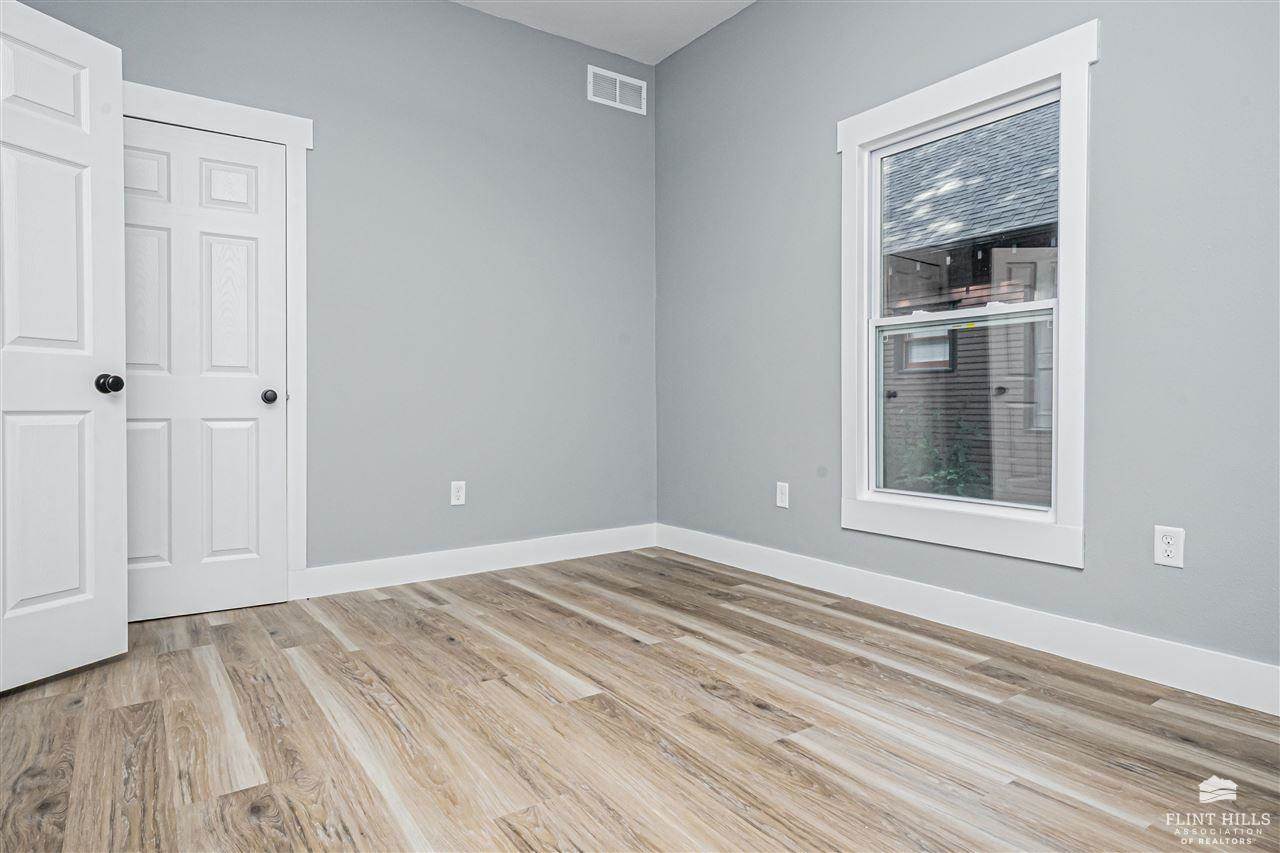 419 Kearney Street, Manhattan, KS 66502