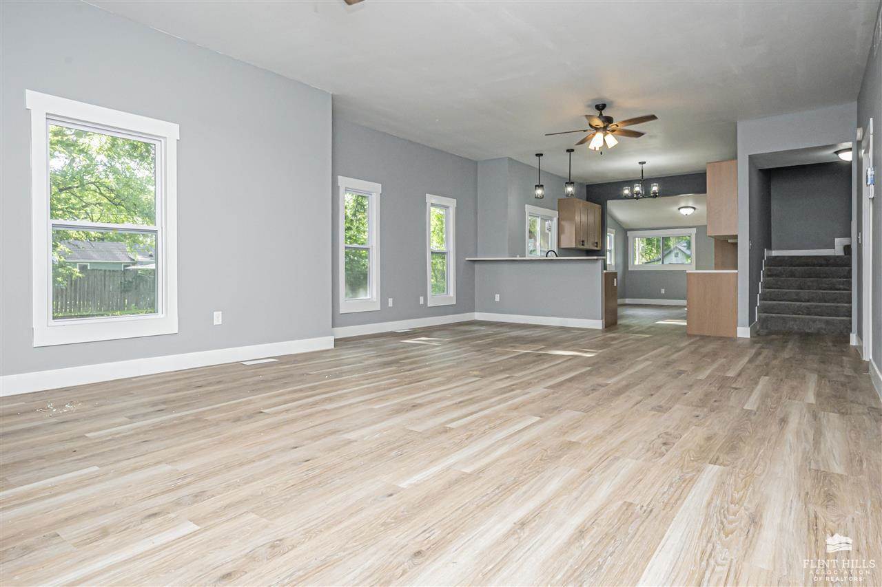 419 Kearney Street, Manhattan, KS 66502