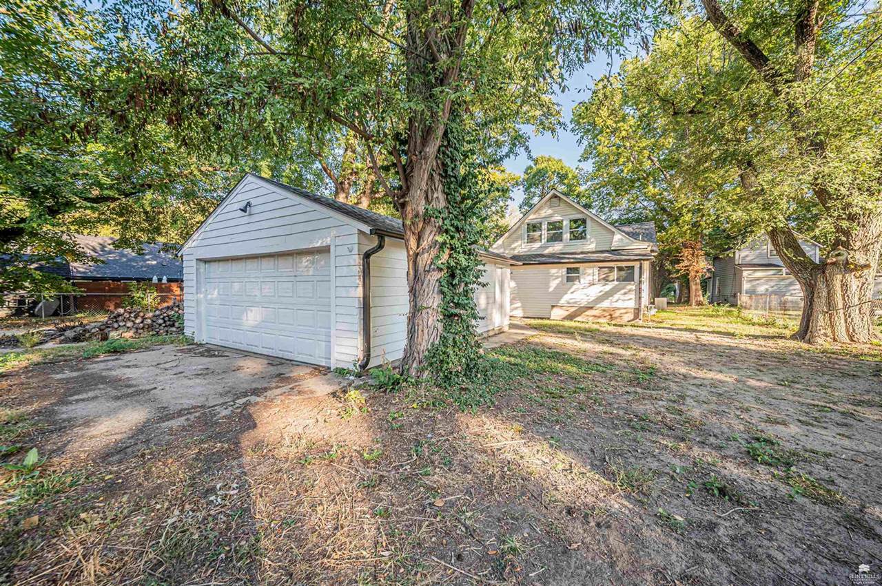 419 Kearney Street, Manhattan, KS 66502