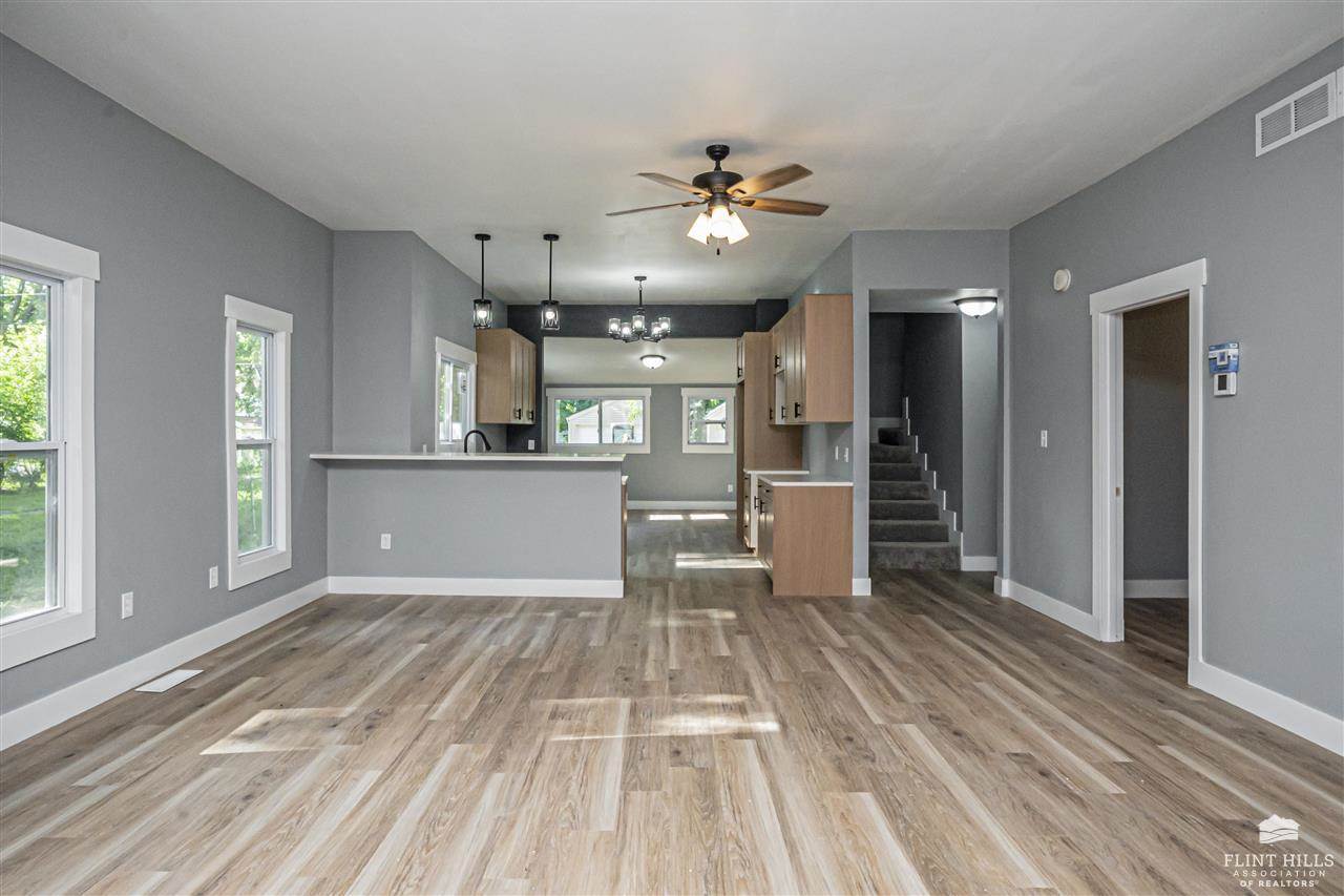 419 Kearney Street, Manhattan, KS 66502