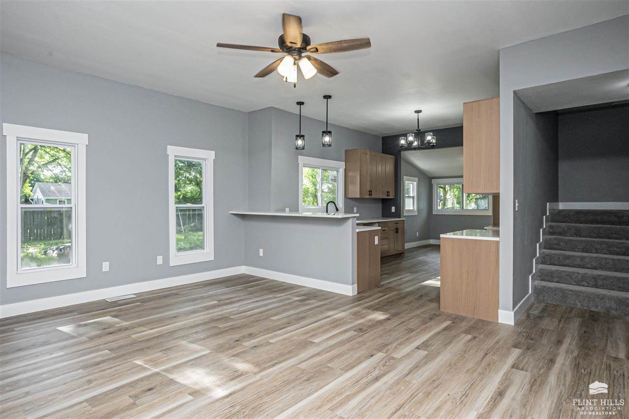 419 Kearney Street, Manhattan, KS 66502