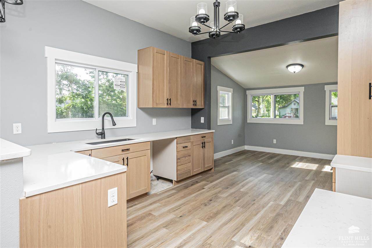 419 Kearney Street, Manhattan, KS 66502