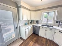 1606 8th Avenue West, Williston, ND 58801