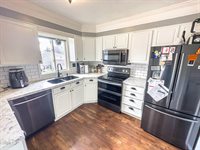 1606 8th Avenue West, Williston, ND 58801