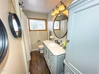 1606 8th Avenue West, Williston, ND 58801